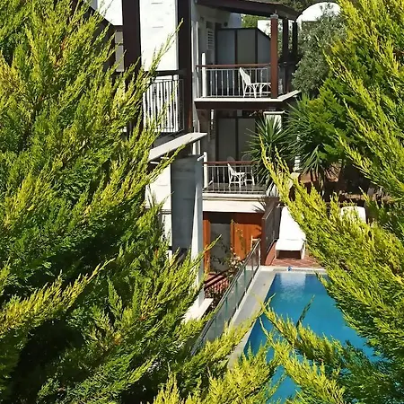 מלון דירות Bodrum Stone House Hotel 4*