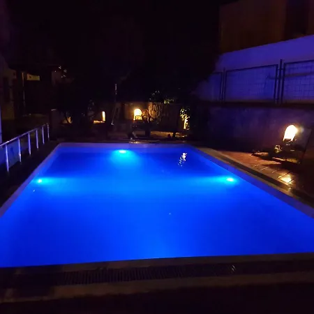 Bodrum Stone House Hotel מלון דירות בודרום