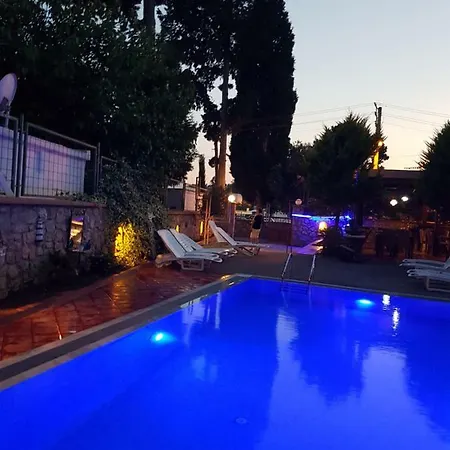 Bodrum Stone House Hotel מלון דירות בודרום