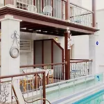 וילה Bodrum Stone House בודרום