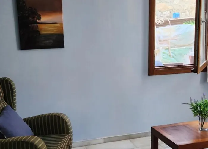 Stone House Aparthotel